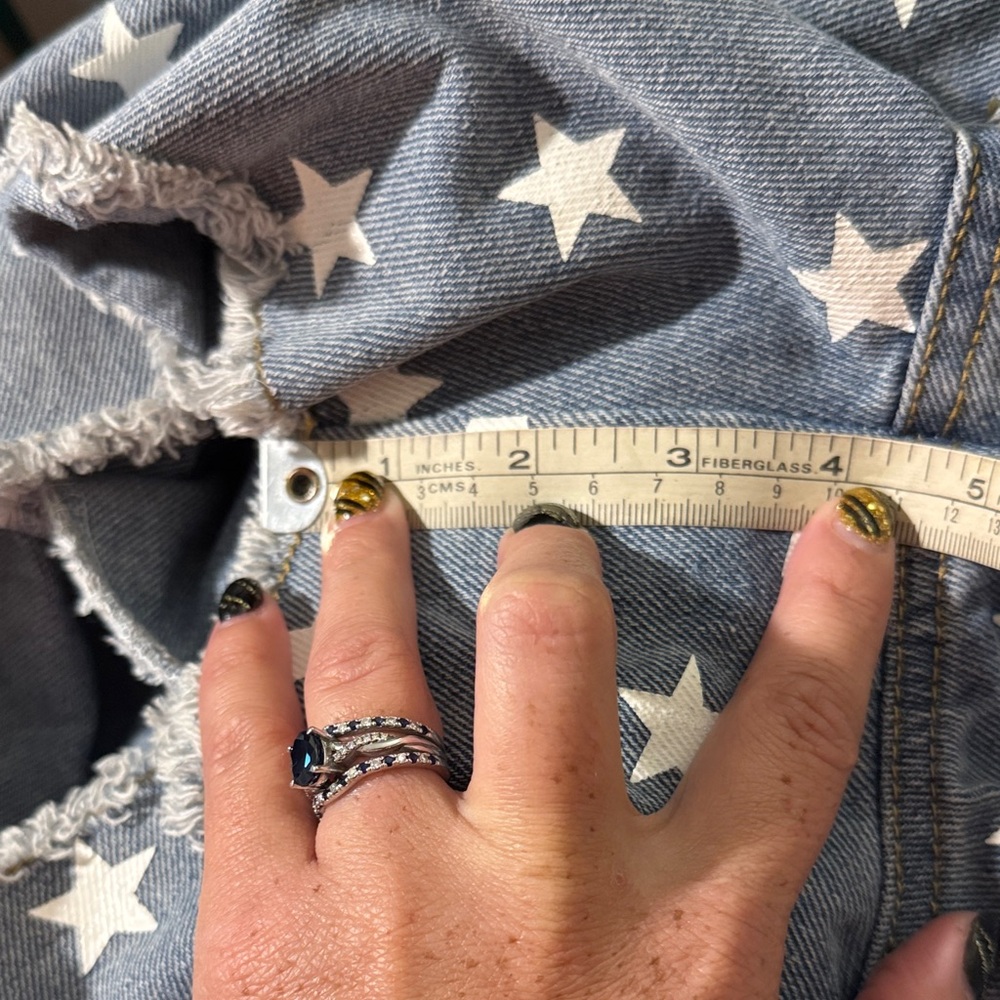 Star-Patterned Jean Shorts With Red Sequin Stripes - image 6